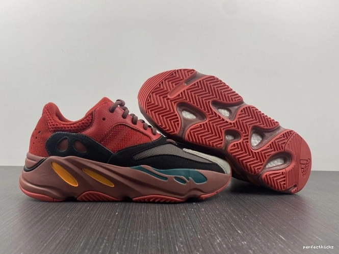 Red 700 Yeezy HQ6979 Hi-Res Adidas Boost 0815